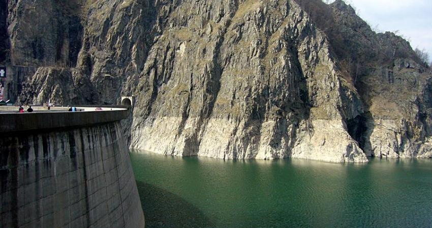 Lacul si Barajul Vidraru
